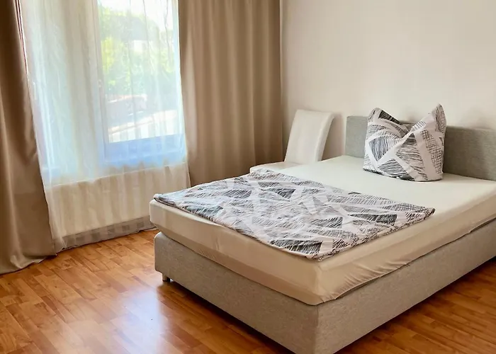 3-zimmer Messe In Laatzen Mit Kostenlosen Parkplätzen *