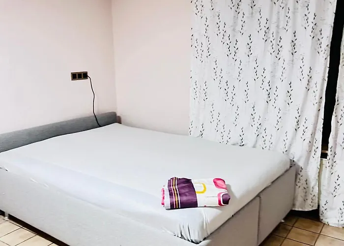 3-zimmer Messe In Laatzen Mit Kostenlosen Parkplätzen *